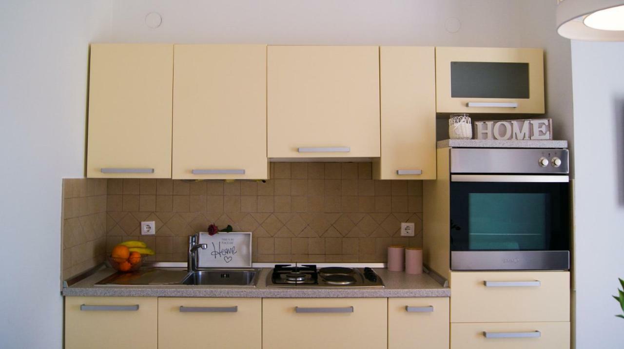 Apartments Tony Biograd Na Moru Exterior photo