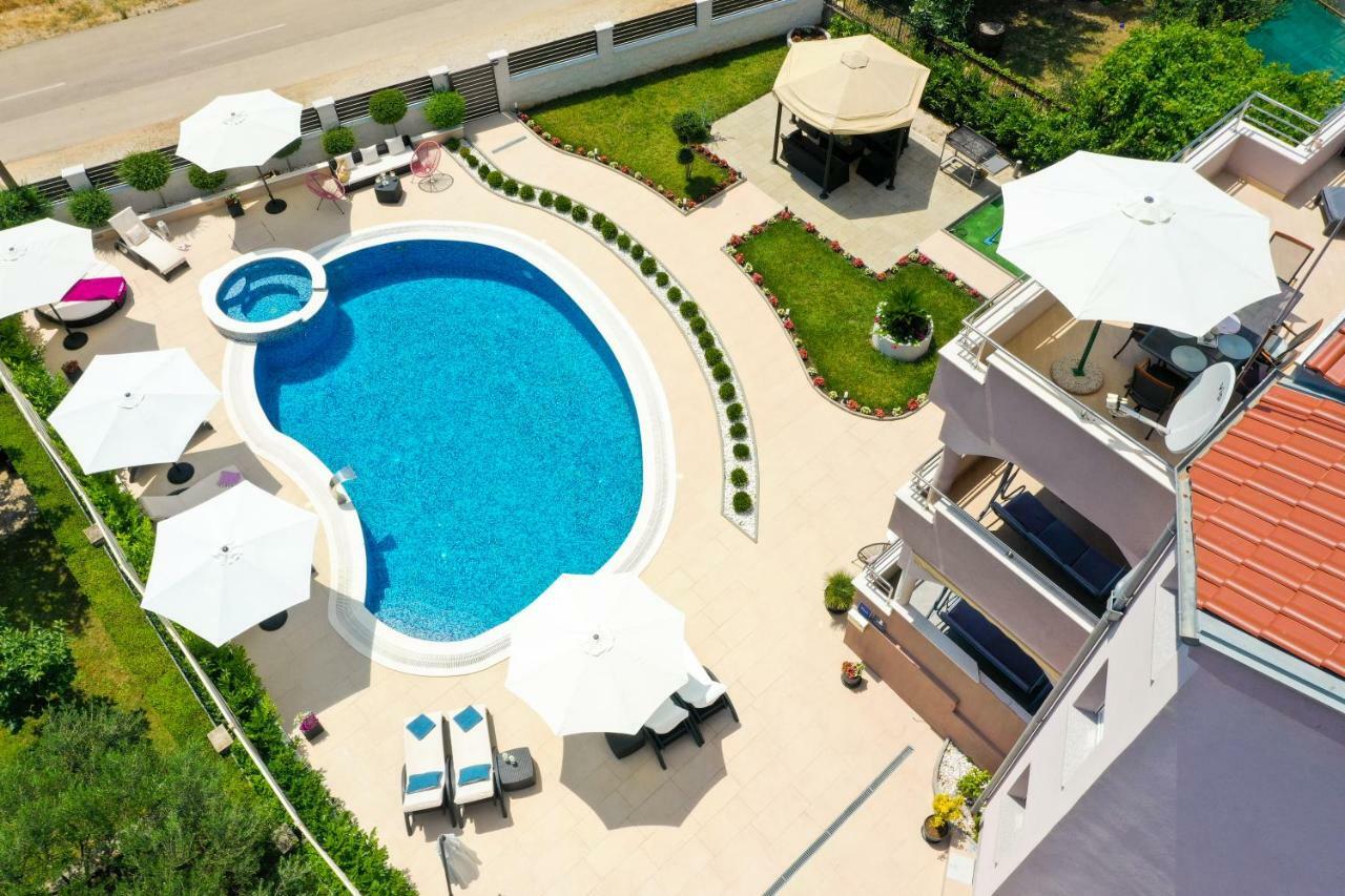 Apartments Tony Biograd Na Moru Exterior photo