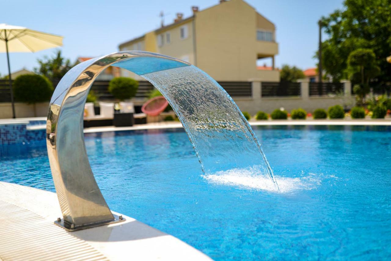 Apartments Tony Biograd Na Moru Exterior photo